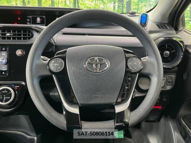 Toyota AQUA 2019-01 389351-11
