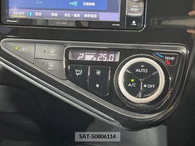 Toyota AQUA 2019-01 389351-7