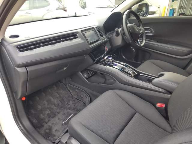 Honda VEZEL 2017-10 19187-4