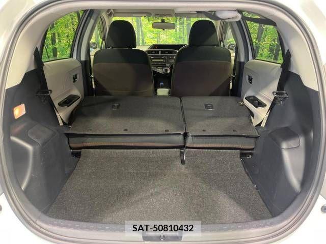 Toyota AQUA 2012-03 377427-11