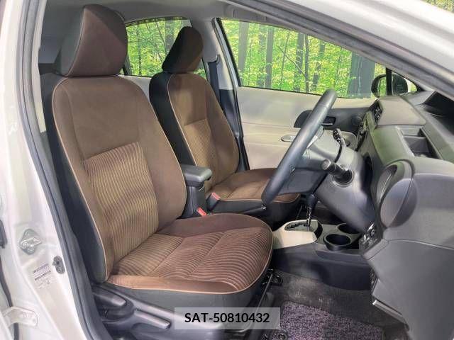 Toyota AQUA 2012-03 377427-9