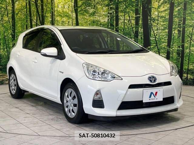 Toyota AQUA 2012-03 377427-16