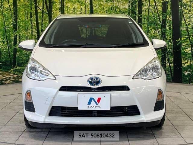 Toyota AQUA 2012-03 377427-14