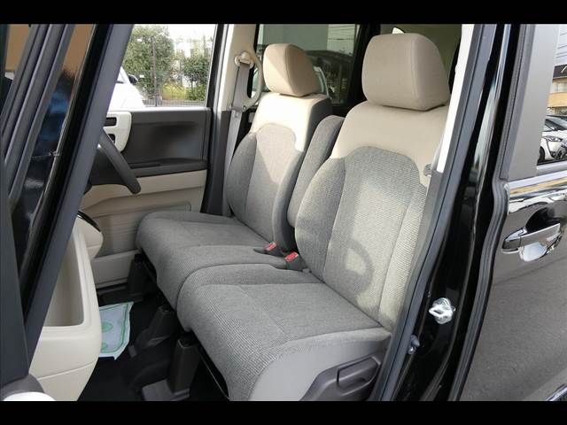 Honda N BOX 2019-01 184008-9