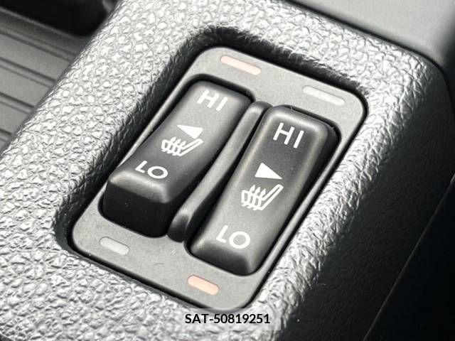 Subaru LEVORG 2019-09 378648-8