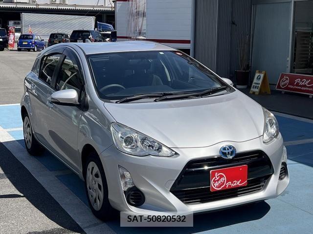 Toyota AQUA 2016-12 348541-5