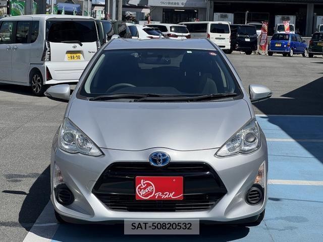 Toyota AQUA 2016-12 348541-4