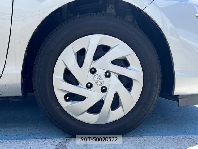 Toyota AQUA 2016-12 348541-10