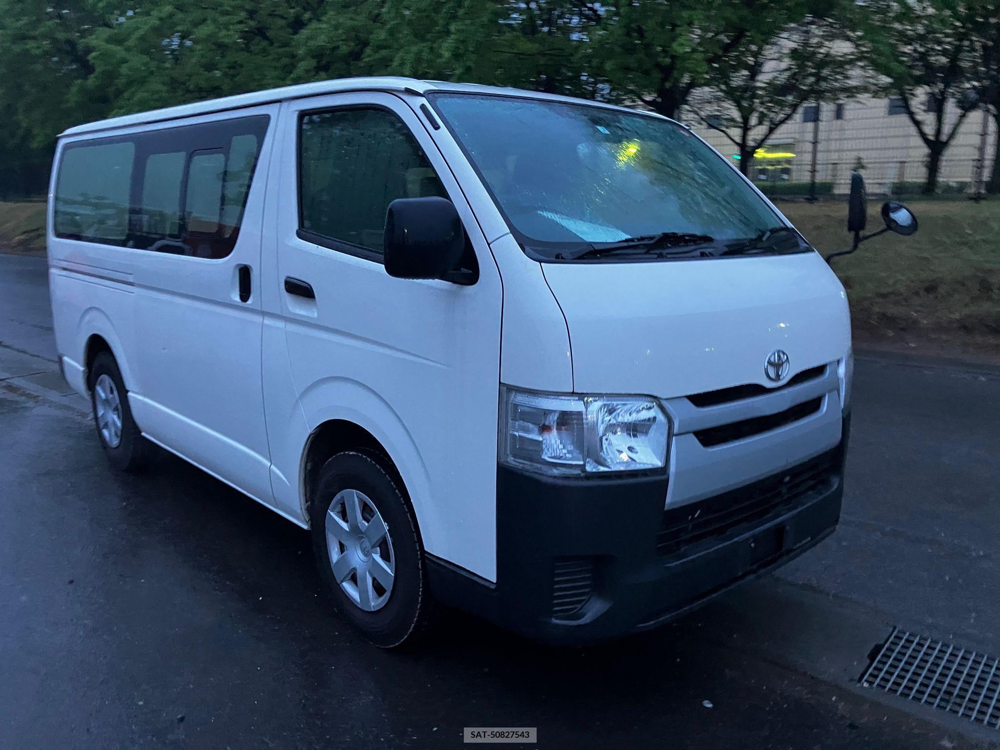 Toyota HIACE VAN 2017-03 258347-0