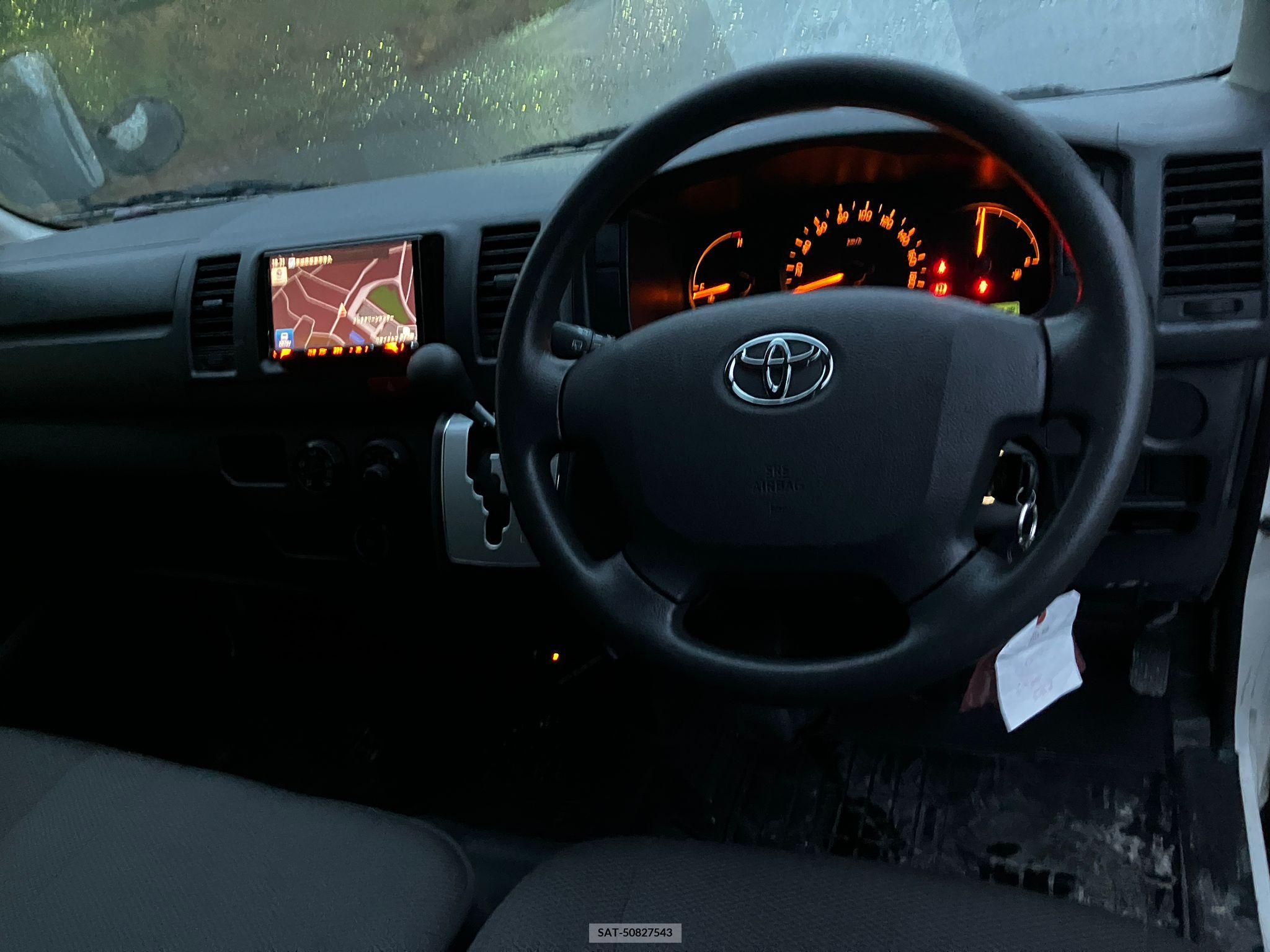 Toyota HIACE VAN 2017-03 258347-6
