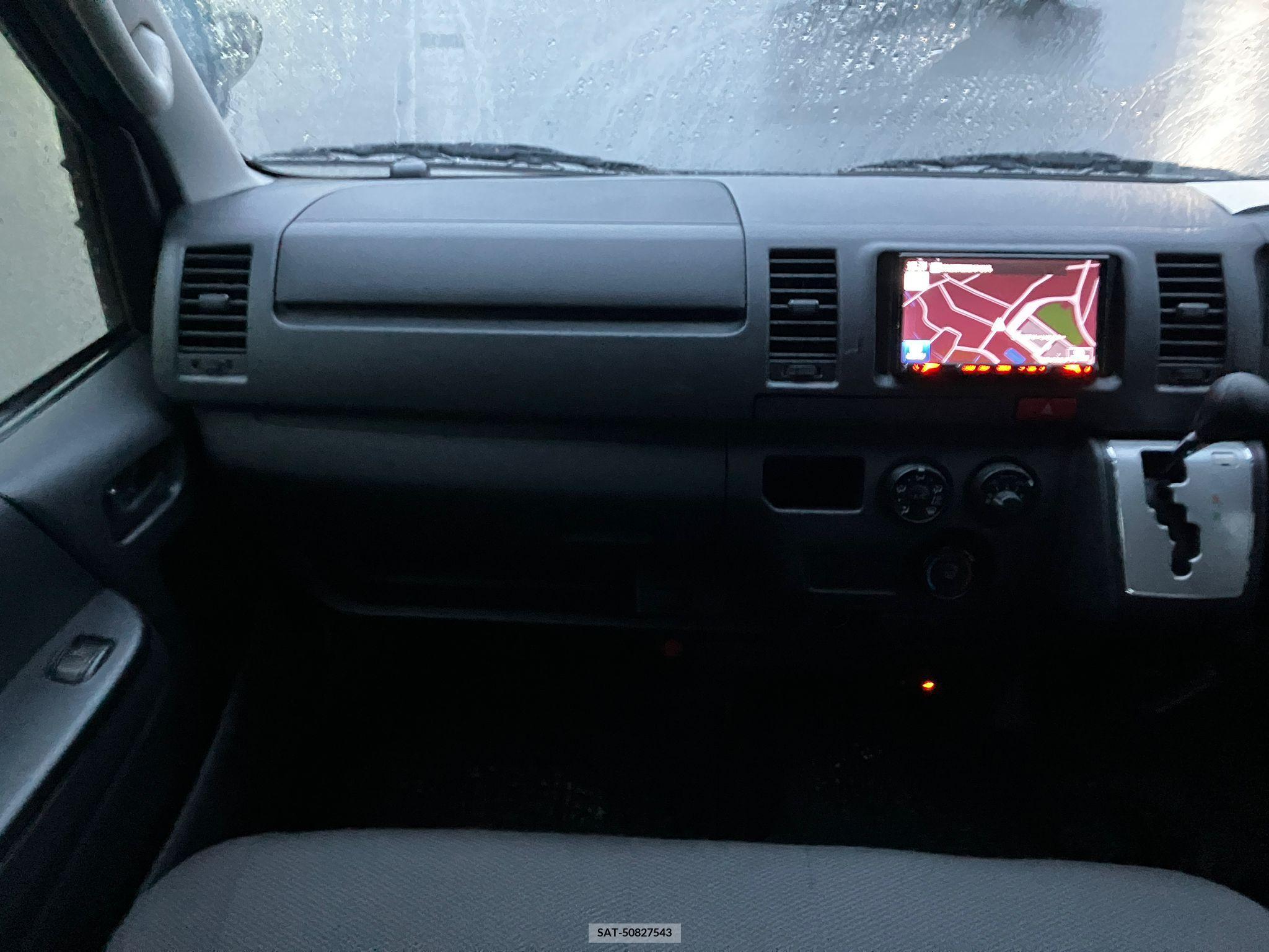 Toyota HIACE VAN 2017-03 258347-7