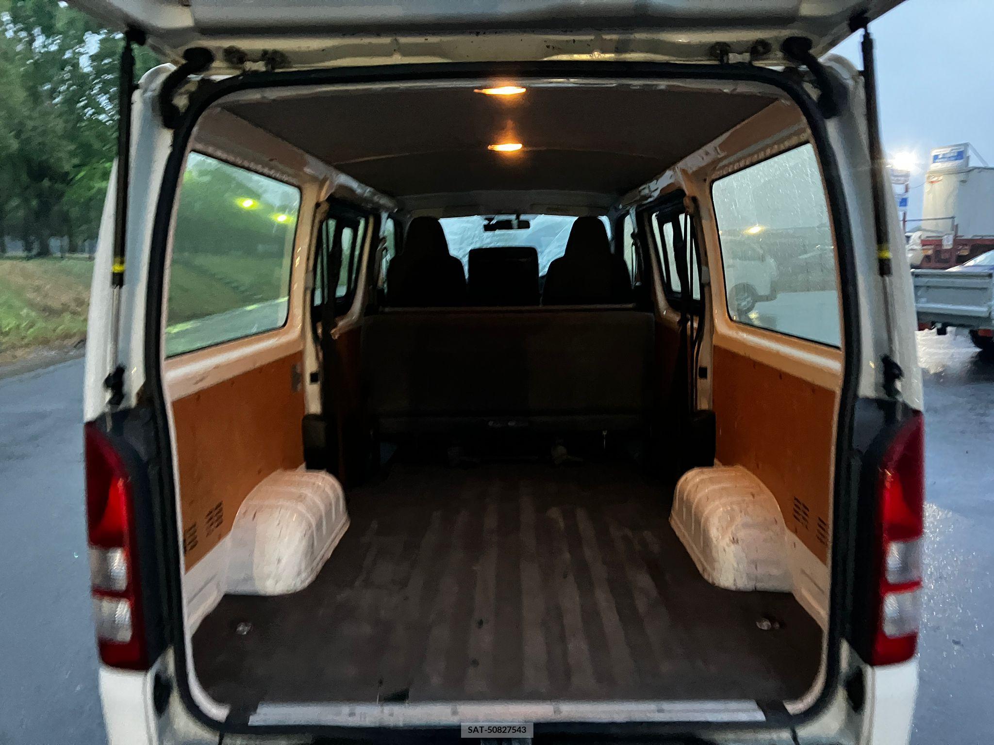 Toyota HIACE VAN 2017-03 258347-9