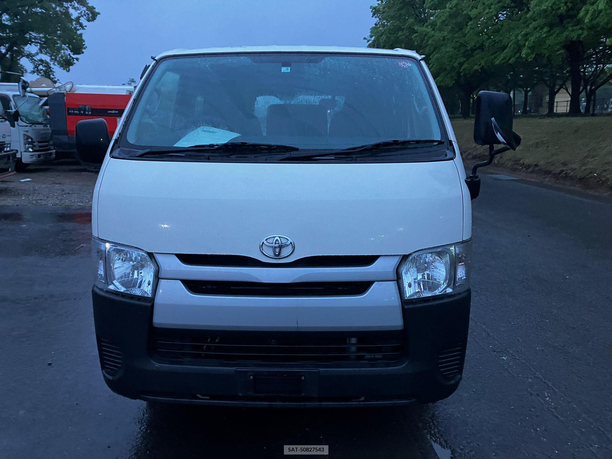 Toyota HIACE VAN 2017-03 258347-22