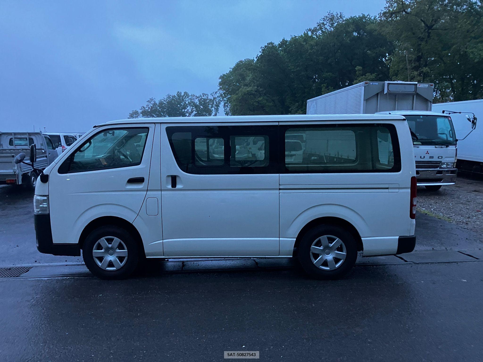 Toyota HIACE VAN 2017-03 258347-23