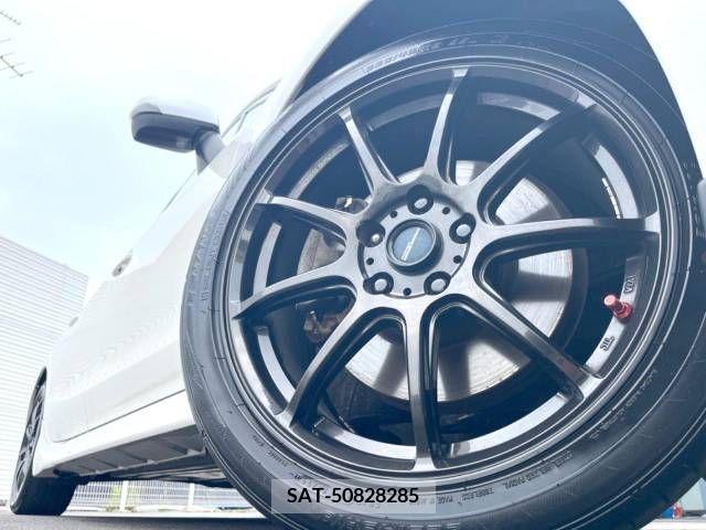 Subaru LEVORG 2015-07 330517-17