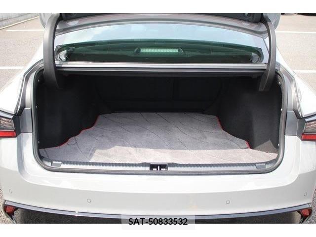 Lexus IS 2023-10 362803-17