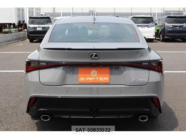 Lexus IS 2023-10 362803-8