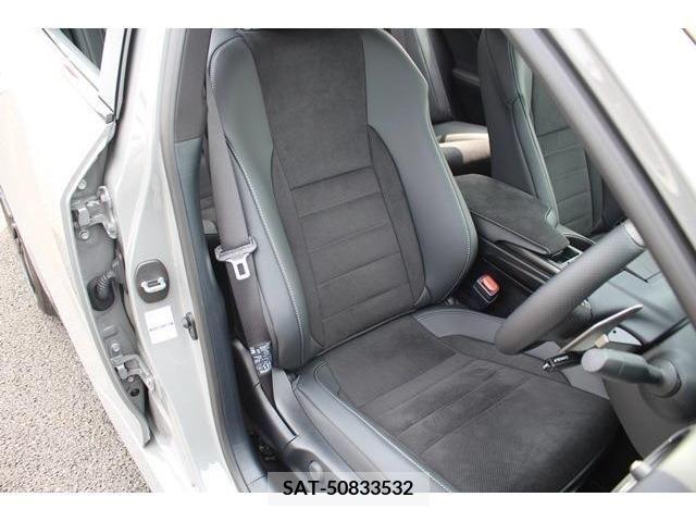 Lexus IS 2023-10 362803-13