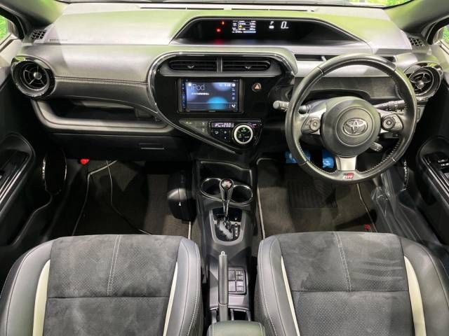 Toyota AQUA 2018-07 196639-1