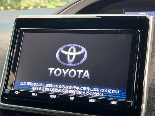 Toyota VOXY 2020-02 196742-2