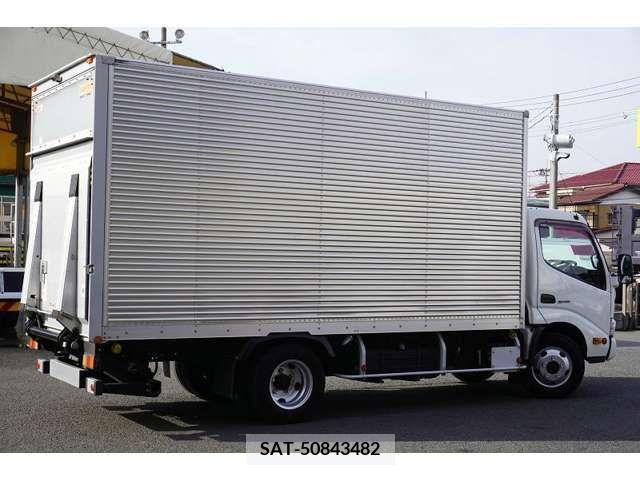Hino DUTRO 2018-08 211266-7
