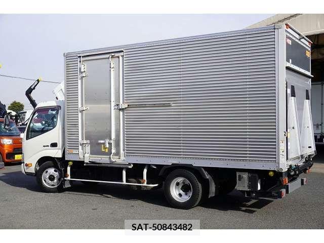 Hino DUTRO 2018-08 211266-6