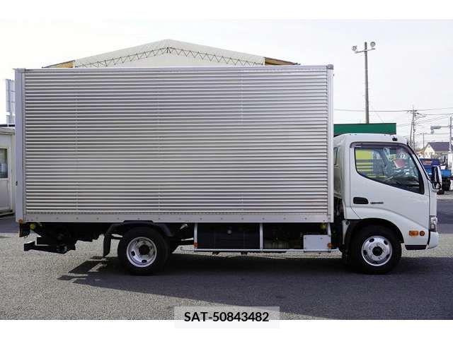 Hino DUTRO 2018-08 211266-4