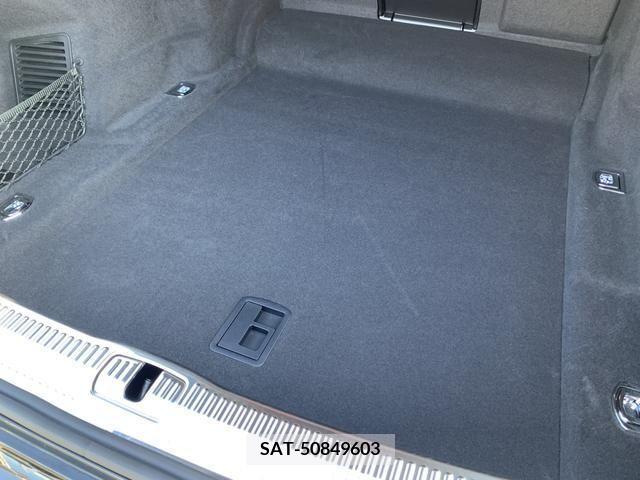 Audi A8 2022-07 292723-17