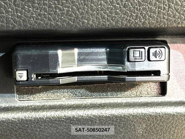 Suzuki SPACIA 2022-11 335630-5