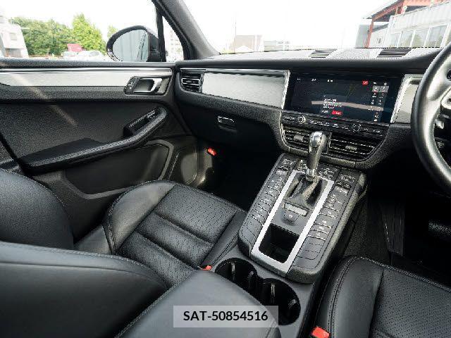 Porsche MACAN 2020-08 376564-25