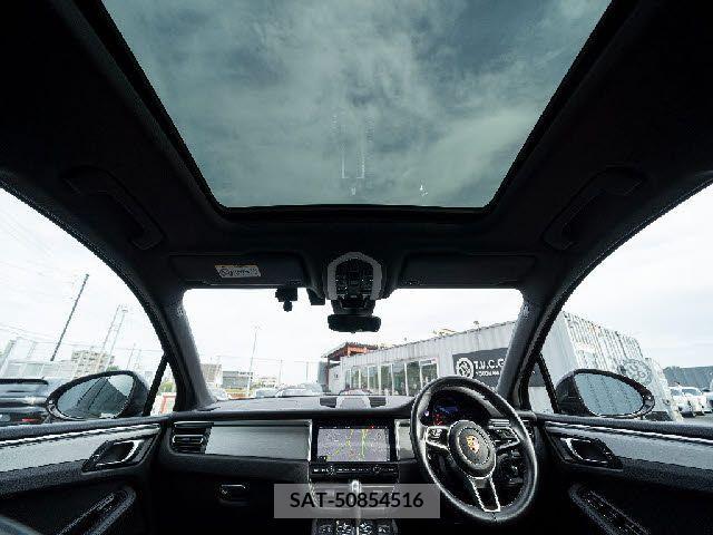 Porsche MACAN 2020-08 376564-8