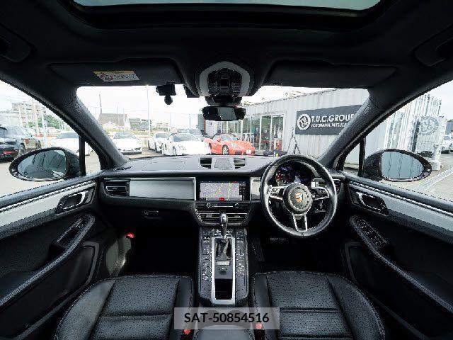 Porsche MACAN 2020-08 376564-2