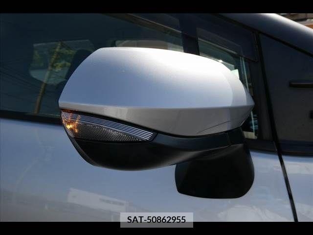 Toyota SIENTA 2016-01 285073-18