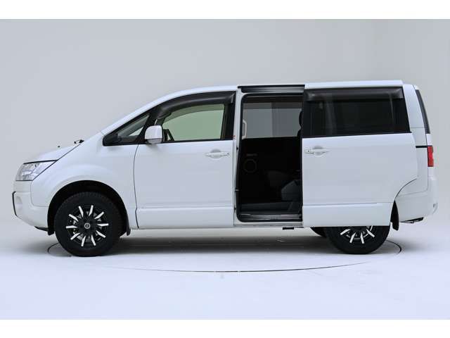 Mitsubishi DELICA D5 2016-10 759-2