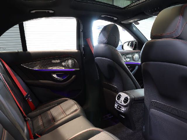 Amg E-CLASS 2019-04 10437-13