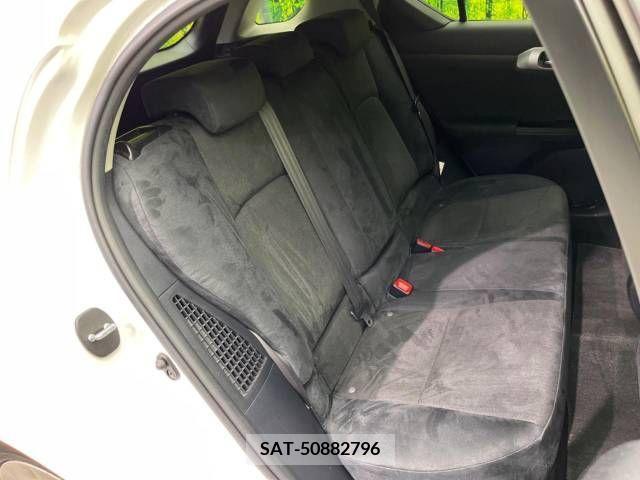 Lexus CT 2011-07 334258-5