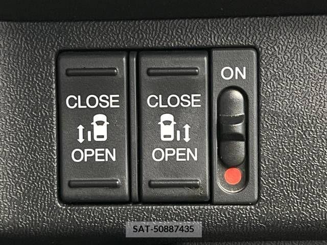 Honda e 2016-04 338109-5