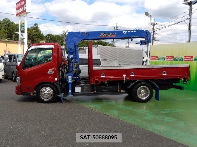 Hino DUTRO 2023-01 320392-2
