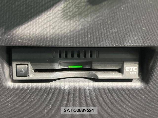 Toyota AQUA 2018-05 247991-5