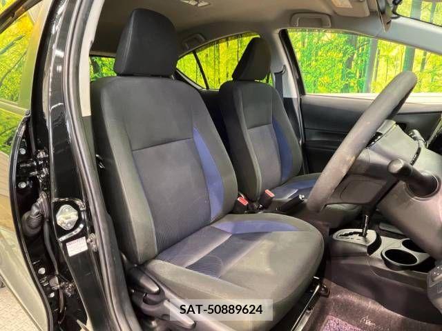 Toyota AQUA 2018-05 247991-8