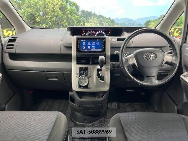 Toyota VOXY 2009-06 289151-1