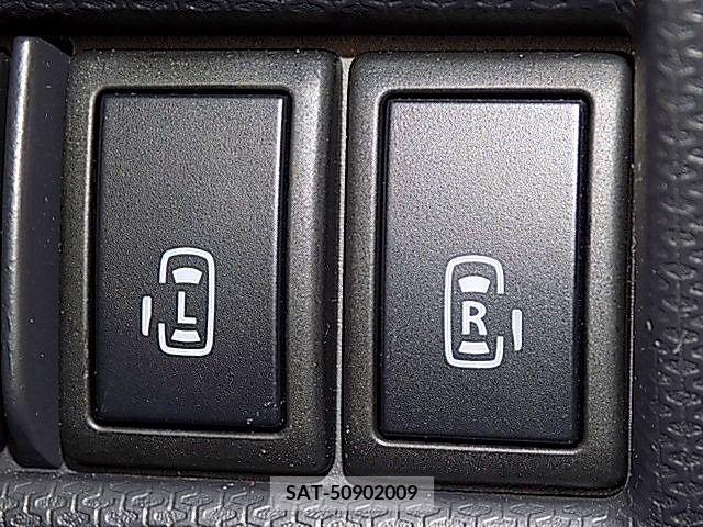 Mitsubishi DELICA D2 2014-06 268215-5