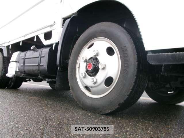 Hino DUTRO 2008-06 204518-11