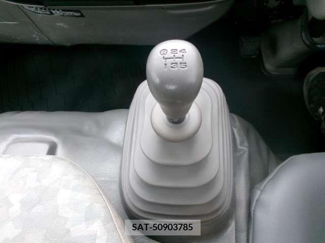 Hino DUTRO 2008-06 204518-8