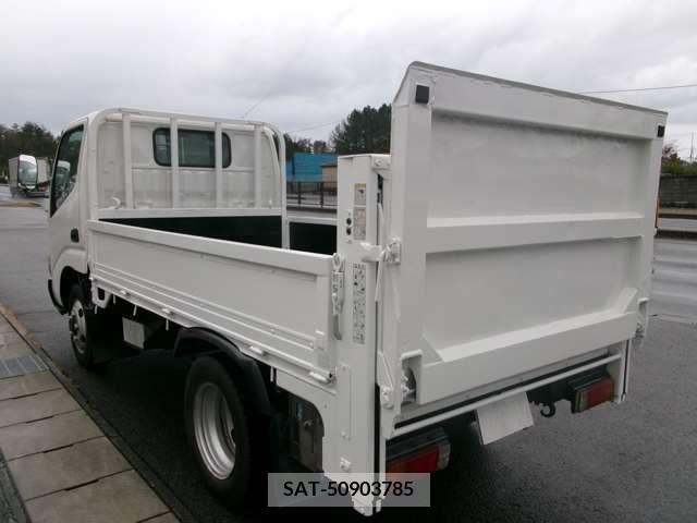 Hino DUTRO 2008-06 204518-6