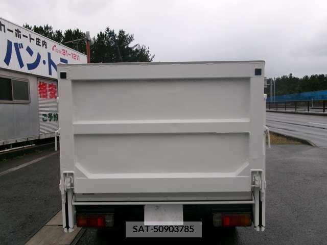 Hino DUTRO 2008-06 204518-5