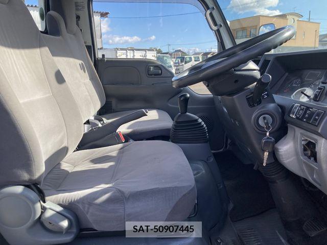 Mazda TITAN 2012-12 216604-5