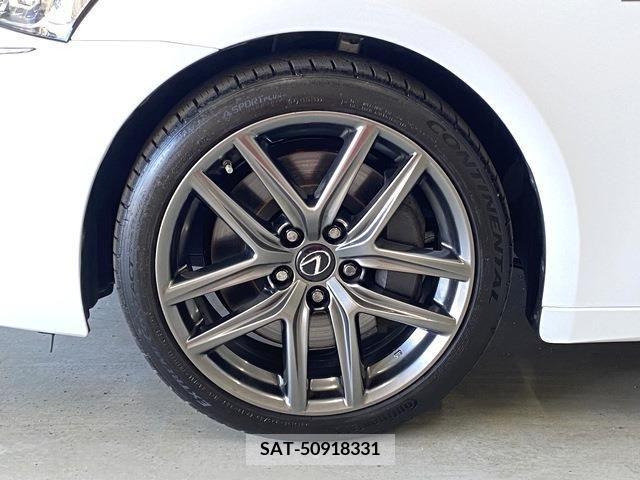 Lexus IS 2017-06 304446-6