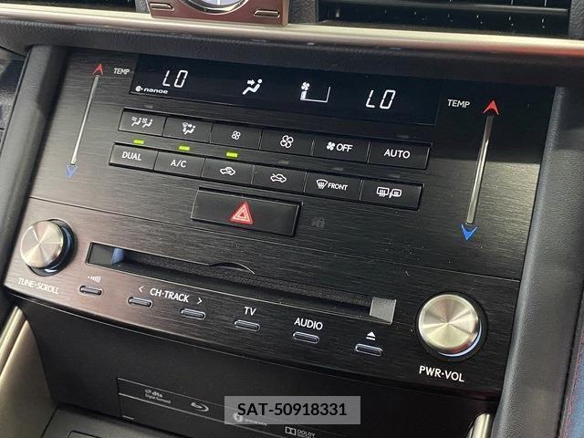 Lexus IS 2017-06 304446-11