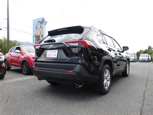 Toyota RAV4 2020-02 181574-3